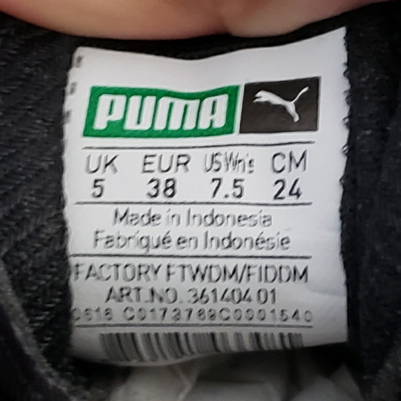 Puma Womans Black Asphalt Yarra Classic Sneakers NWT Size 7.5 - Picture 7 of 7